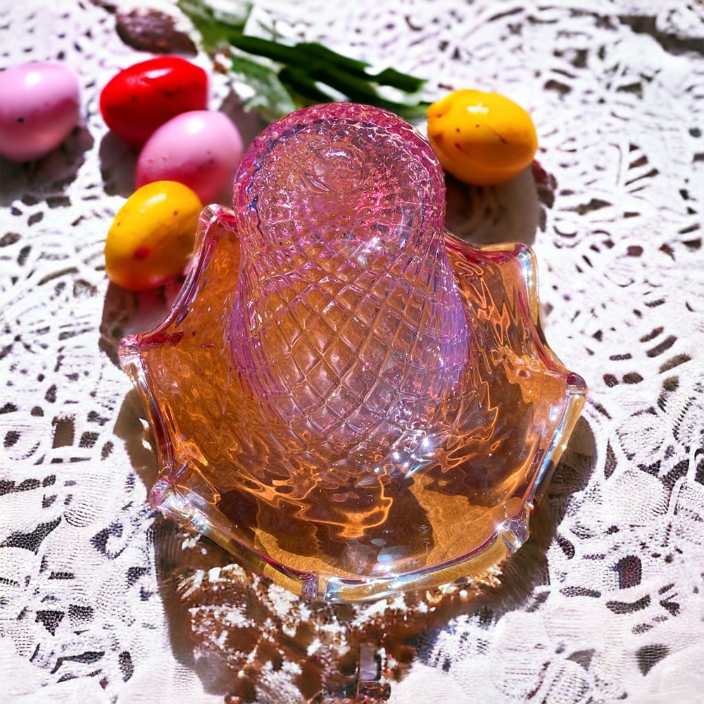 Gorgeous vintage glass diamond basket weave basket / vase / bowl with scalloped - Picture 12 of 13
